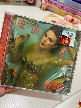 Taylor Swift SIGNED CD The Life of a Showgirl